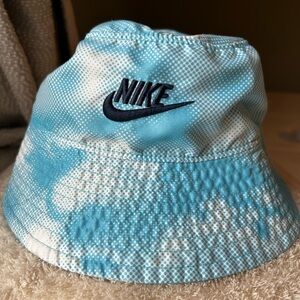 Nike Kids Sky Blue and White Bucket Hat